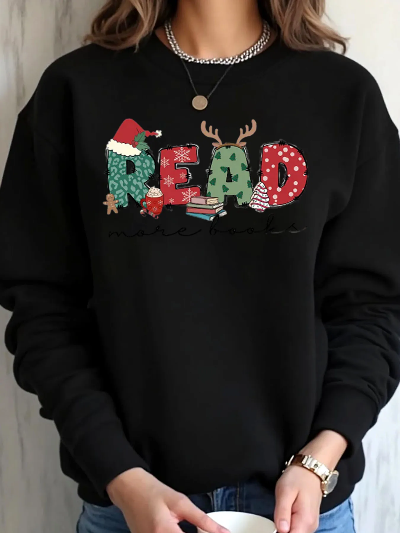 سويت شيرت نسائي كبير الحجم لعيد الميلاد قراءة المزيد من الكتب المطبوعة في الهواء الطلق #1