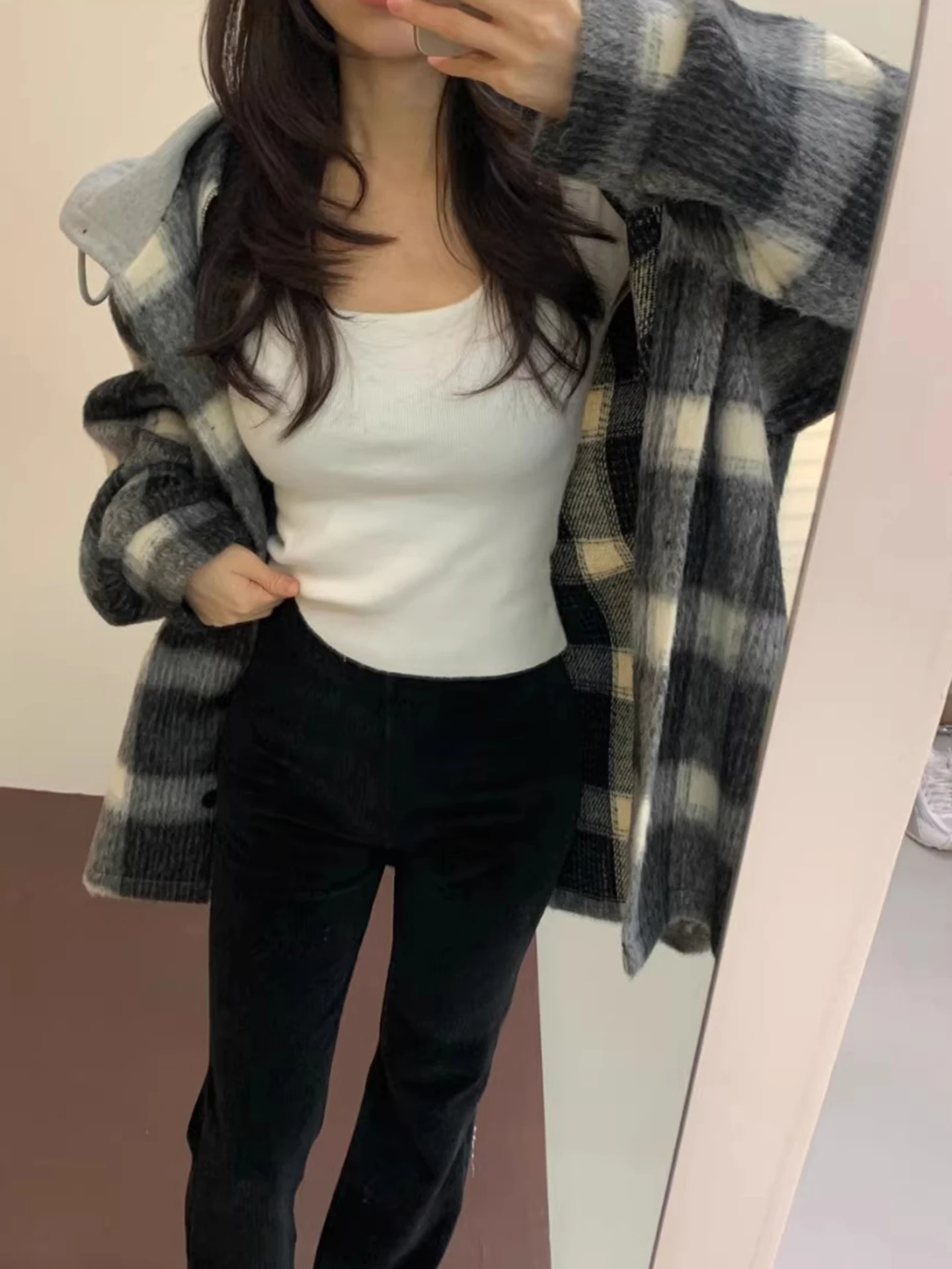 

Женский свободный повседневный топ в клетку в стиле ретро с капюшоном, корейский длинный свек, зимнее новое поступление, меховое пальто