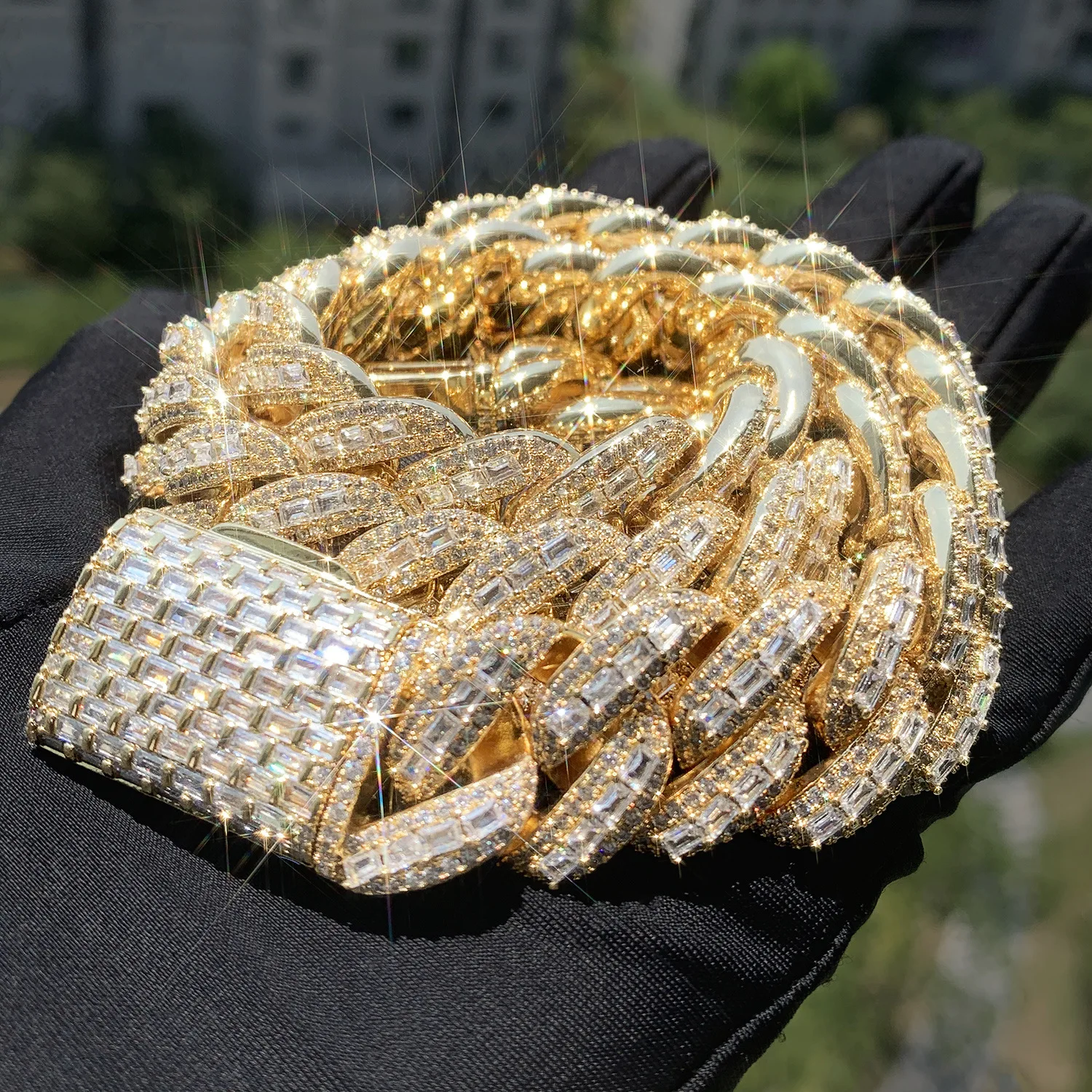 

Hip-hop Cuban chain 20mm copper inlaid T-shaped zircon street necklace, full of diamonds high-end personalized fashion jewelry