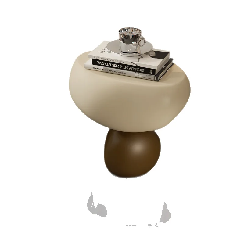 

The designer's side is a few creative light luxury high-end cream wind living room, and the corner is changing