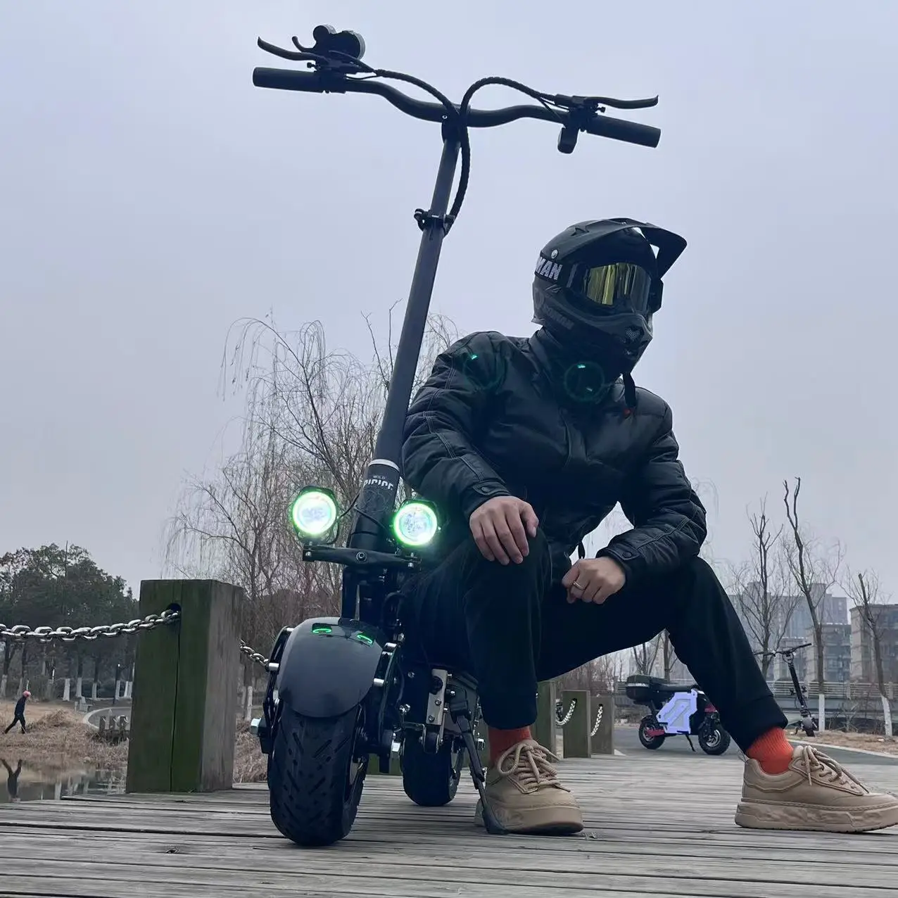 

60 В 6000 Вт двойной мотор E скутер 80 км/ч 50 миль в час быстрая скорость 11 дюймов взрослый черный рыцарь вилка Дубай электрический скутер цена с сиденьем