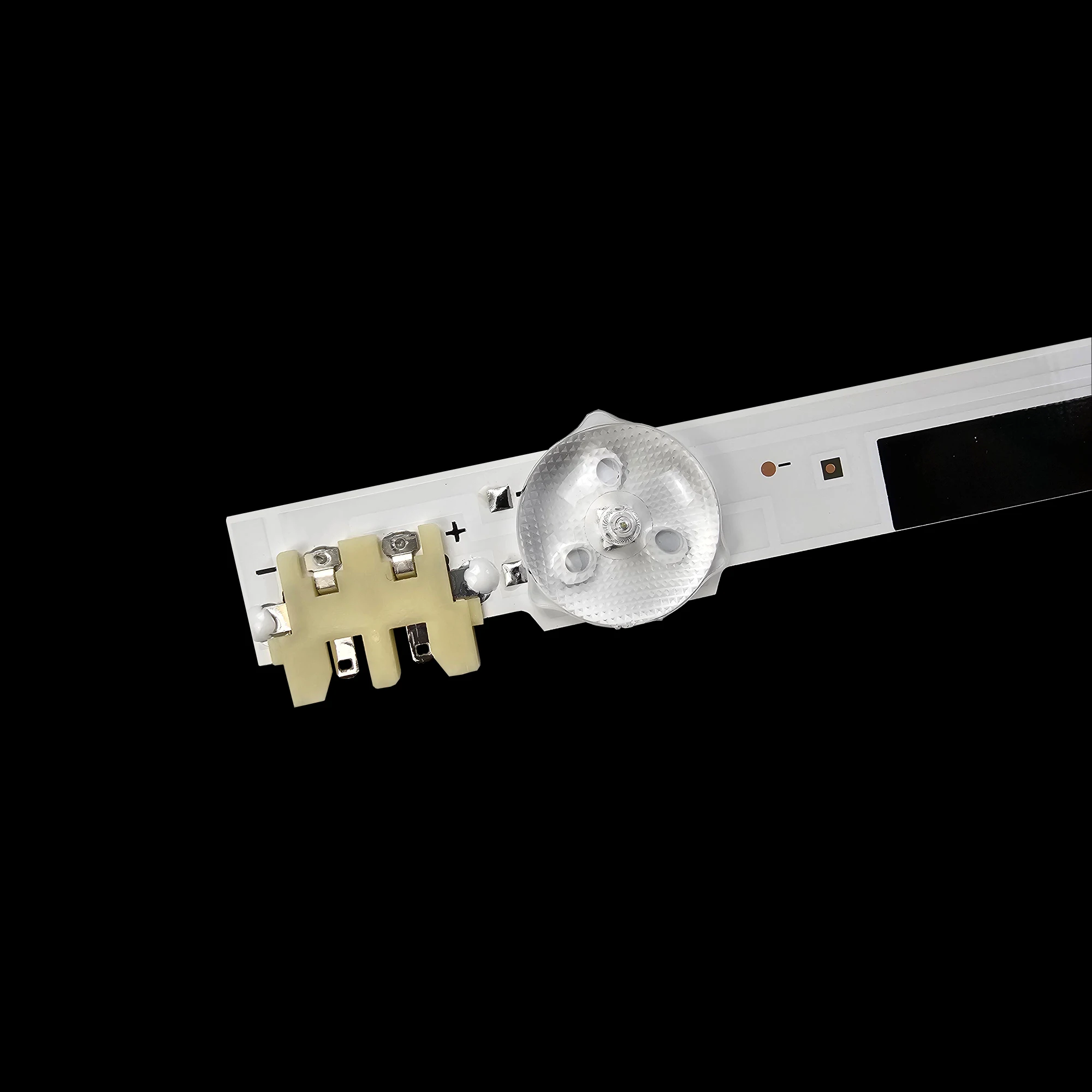 LED شريط إضاءة خلفي ل UE46F5700AWXXC UE46F5080AR UA46F6100AG UA46F5500AG UA46F5500AJ UN46F5200AG UA46F6100AJ UN46F6400AG