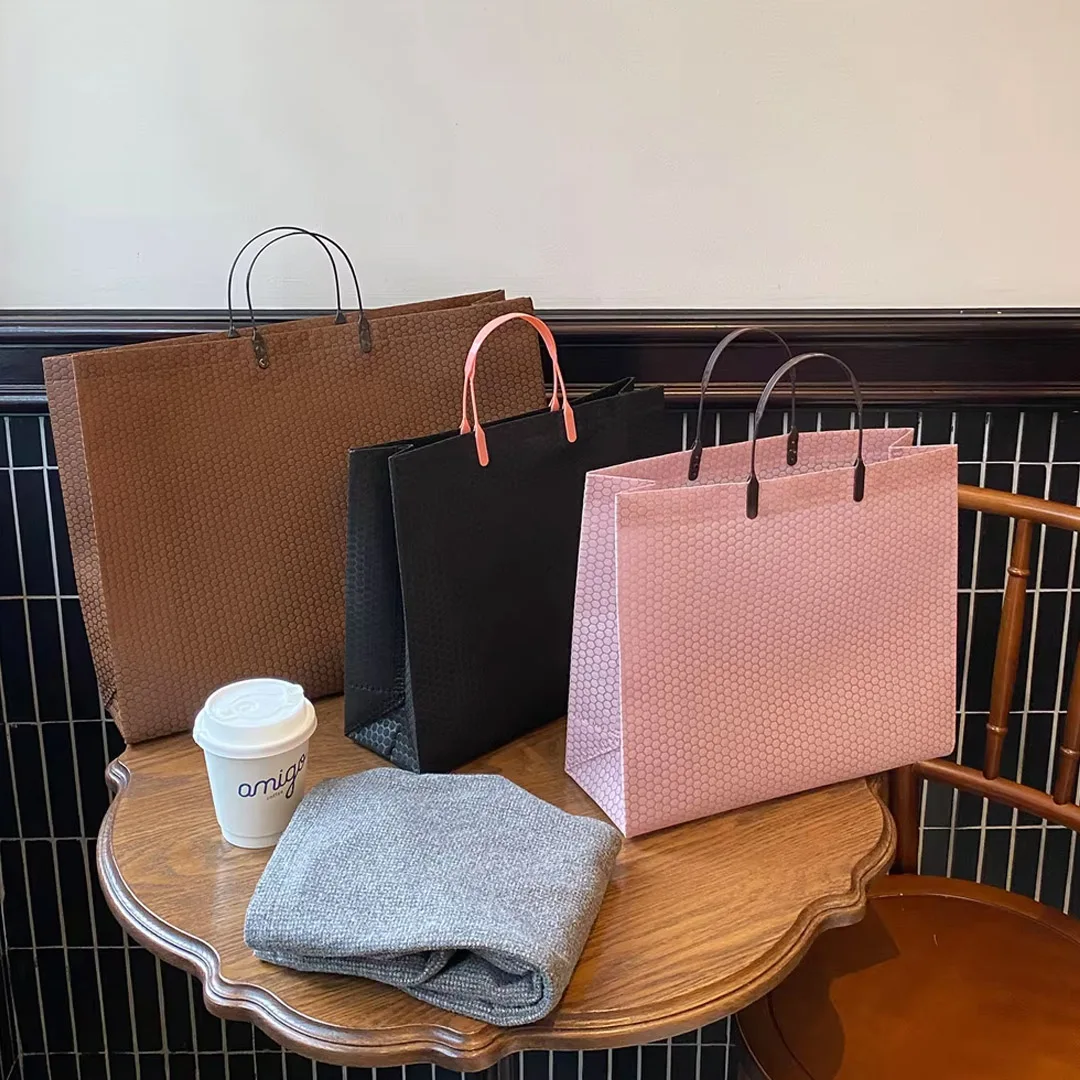 25 قطعة مجوهرات غير منسوجة حمل مقبض حقيبة الزفاف عيد ميلاد التسوق حفلة فستان يومي تي شيرت القماش مستحضرات التجميل تغليف الهدايا