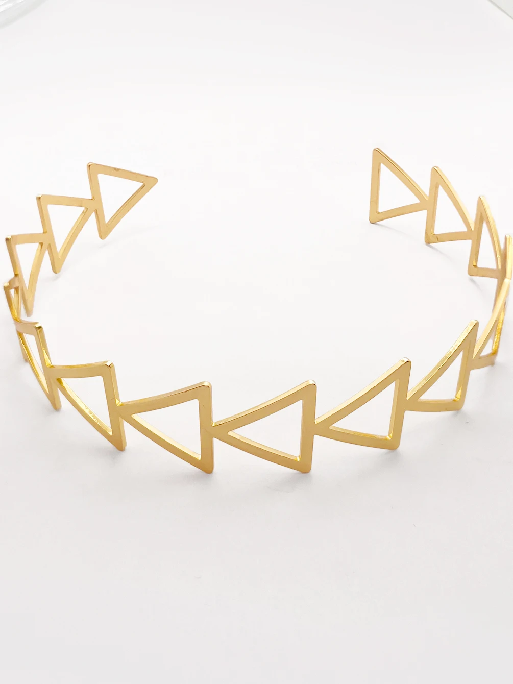 

Adjustable Metal Hollow Small e Arm Ring Geometric Lines High-End Feel Body Chain Faion Jewelry for Women Fre out