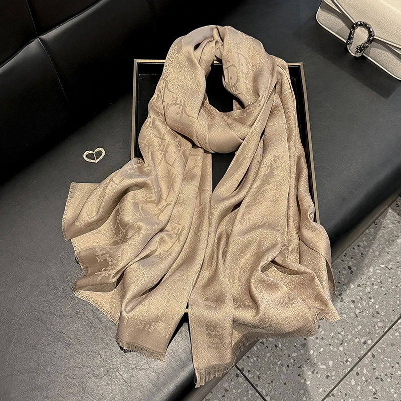 Malasia última moda Tudung Bawal estampado bohemio Hijab pañuelo para la cabeza envuelve gasa Premium suave bufanda musulmana protección solar 2025