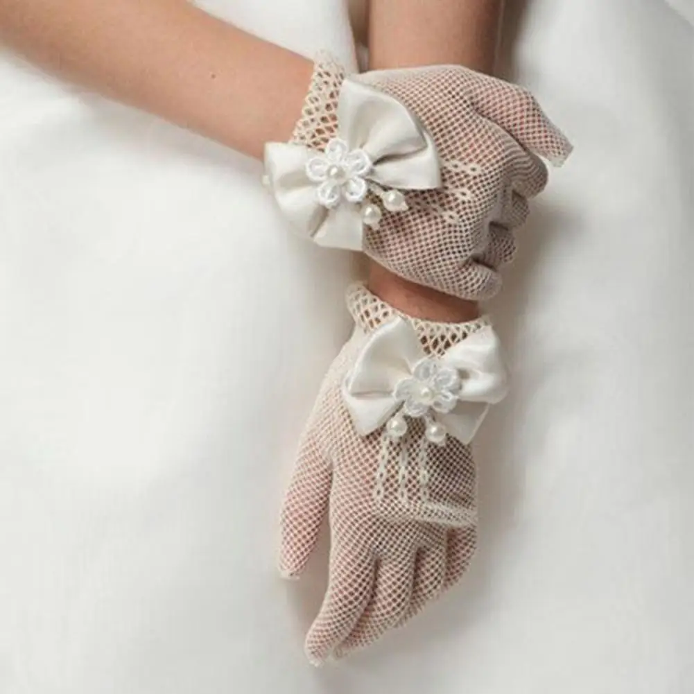 1 Pair Children Gloves Flower Girl Mittens Bow Decor Faux Pearl Lace Gloves Five Fingers Thin Wedding Gloves Clothes Accessories