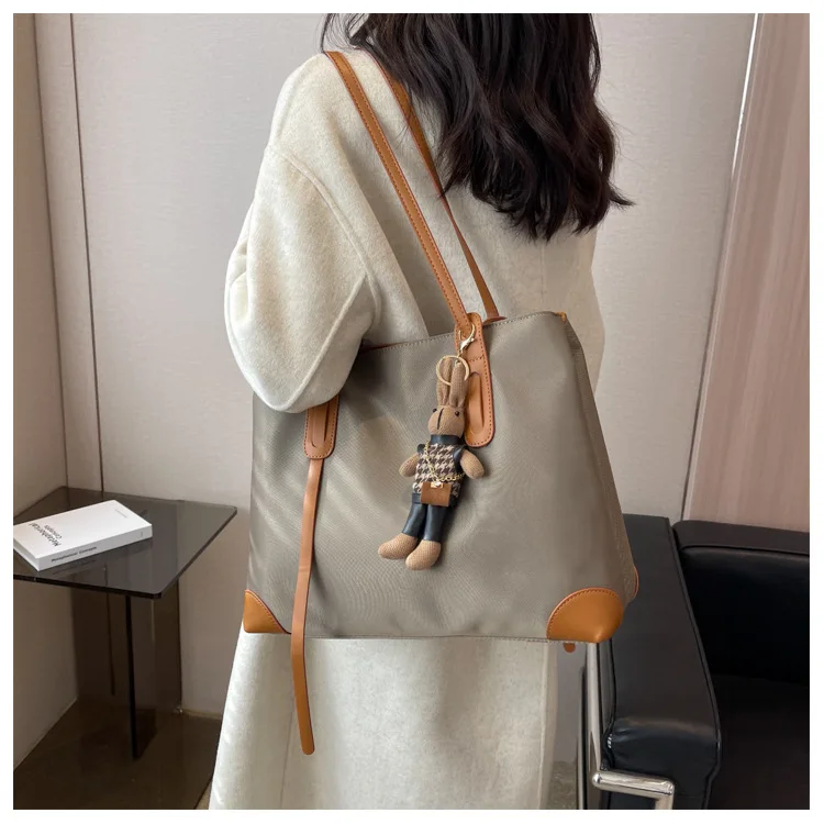 

2026 New Fashion Multi-Compartment Large Capacity Tote Bag Premium Oxford Fabric Simple Minimalist Women's Handbag