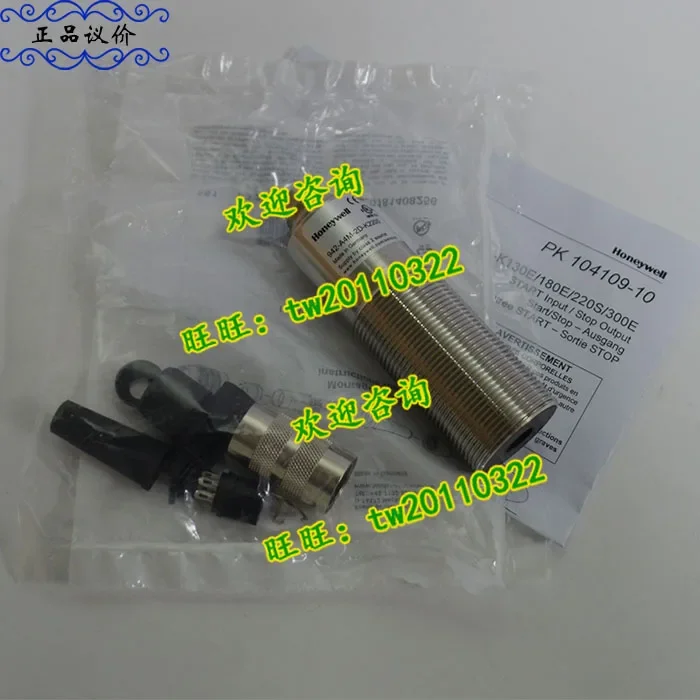 

2025 [Physical Photo] 942-A4M-2D-K220S Ultrasonic Sensor