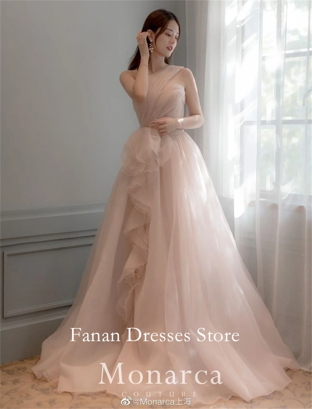 FANAN Korea Een Schouder Elegante Roze Tule Ruches Trouwjurken дnostiпudiaativos Itt Ruches Corset Ivoor Aangepaste Mooie Bruid G