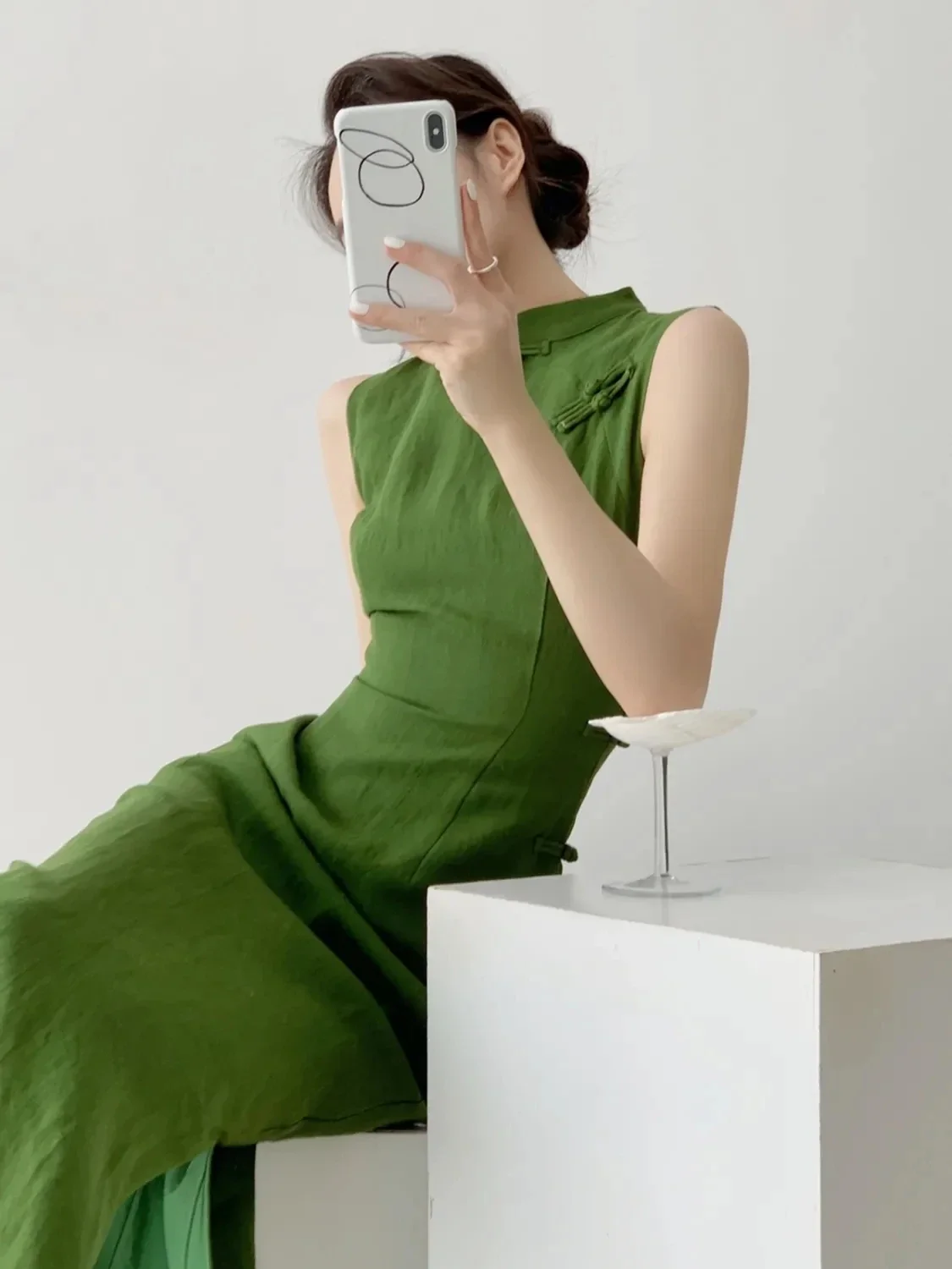 2025 빈티지 자연 문학 예술 드레스 중국 스타일 매일 향상된 레저 qipao 섹시한 민소매 허리 cinching 슬릿 qipao