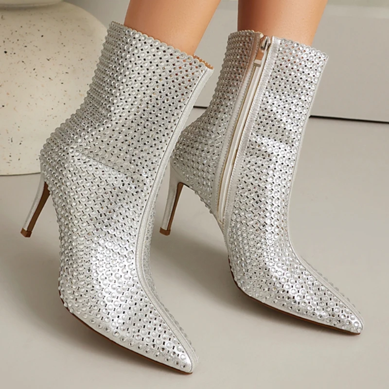

Роскошные серебристо-розовые ботильоны для женщин, новинка 2025 года, короткие ботинки на высоком каблуке с кристаллами, пикантные вечерние танцевальные туфли, женские большие размеры 46