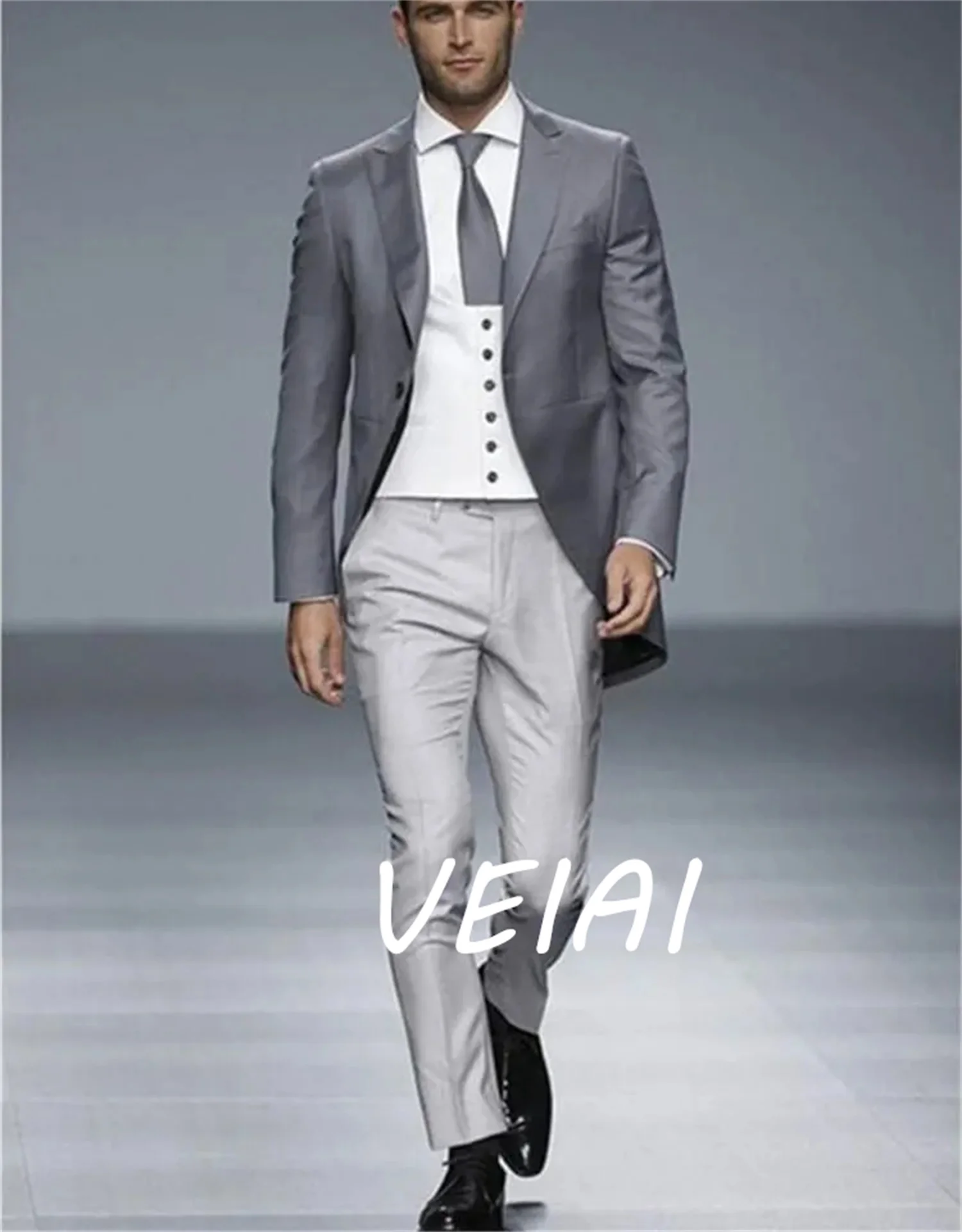 تخصيص الرجال الدعاوى الكلاسيكية Smolking Terno سليم صالح Easculino مساء للرجال رمادي يرتدى العريس السترة الزفاف حفلة موسيقية 3 قطعة #5