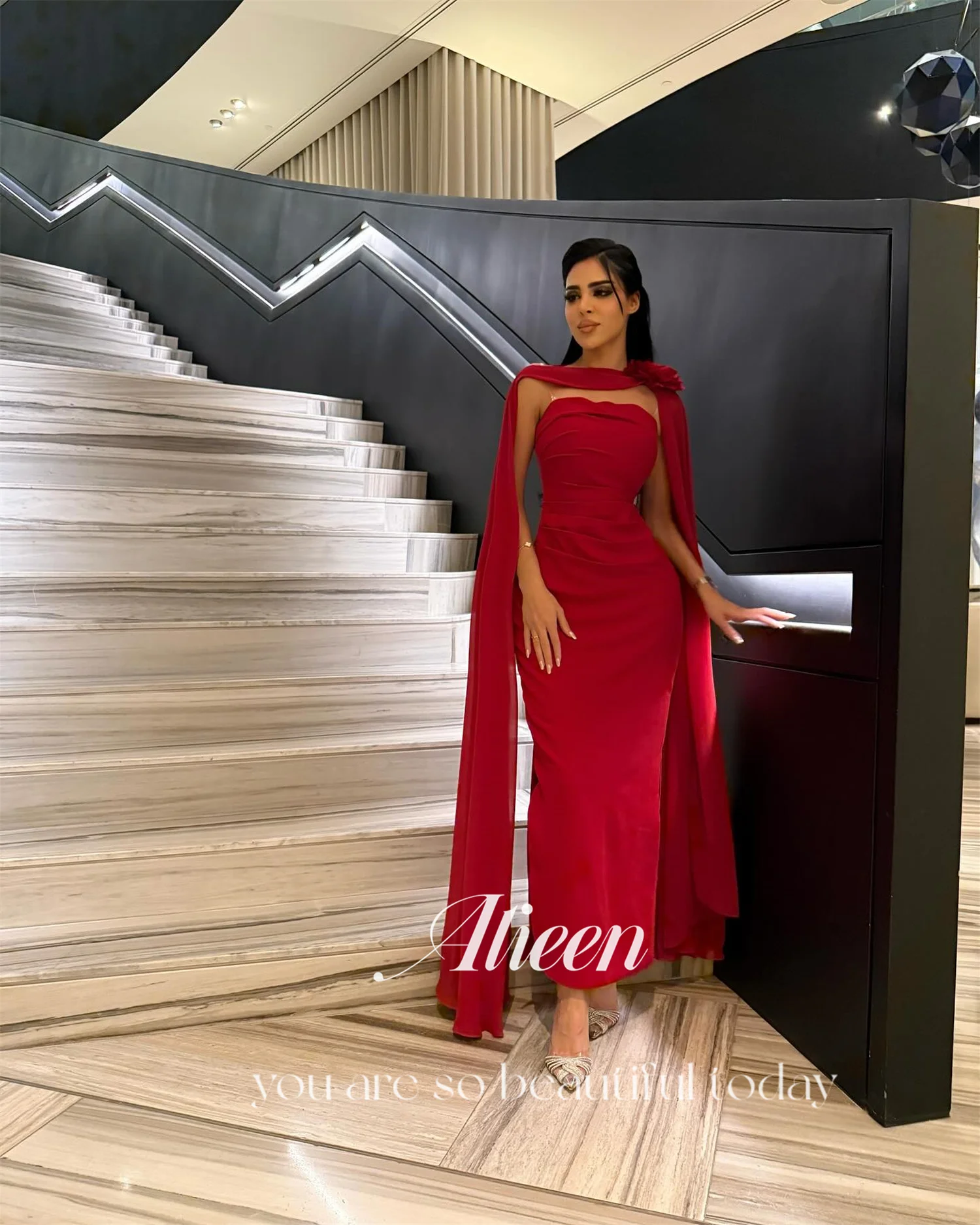 Aileen Lange Ballkleider Luxus-Abendkleider 2023 فسات Cosa 1926 – Maßgeschneidertes rotes Damen-Abschlussballkleid, Vestidos De Noche, Schal, Party