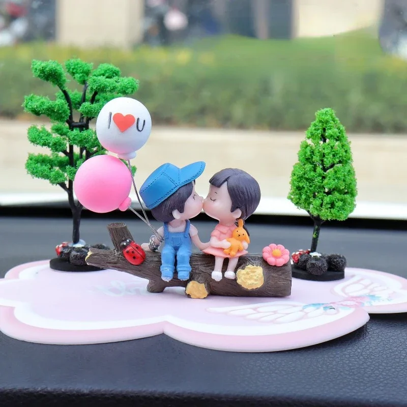Car Decoration Accessories Model Anime Couple Kawaii Stump Kiss Action Figure Auto Interior Balloon Wedding Ornaments Toys Gifts