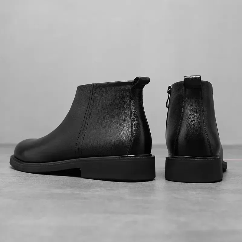 Luxury Brand Men Boots Classic Black Leather Chelsea Boot Fashion Zipper Ankle Boots for Men Plush Warm Winter Boot Botas Hombre