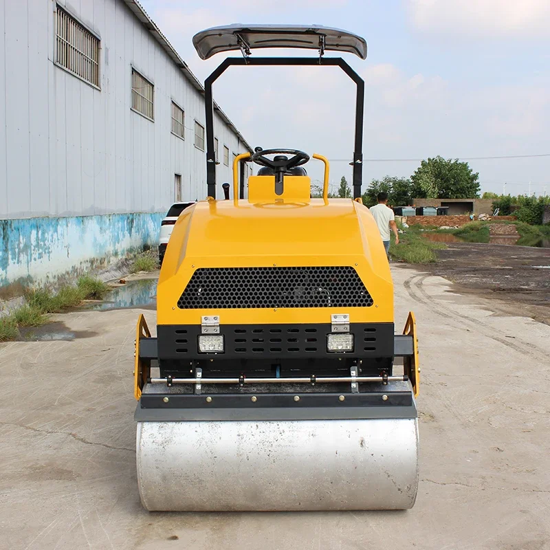 3 Ton Small-Size Vibratory Road Roller Compactor Hot Sale Ride-On Vibratory Roller