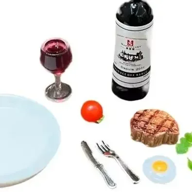 1 Set Cucina in miniatura Casa delle bambole Modello di simulazione Scala 1:12 Casa delle bambole Mini bistecca di vino Kit Accessori per la decorazione della casa