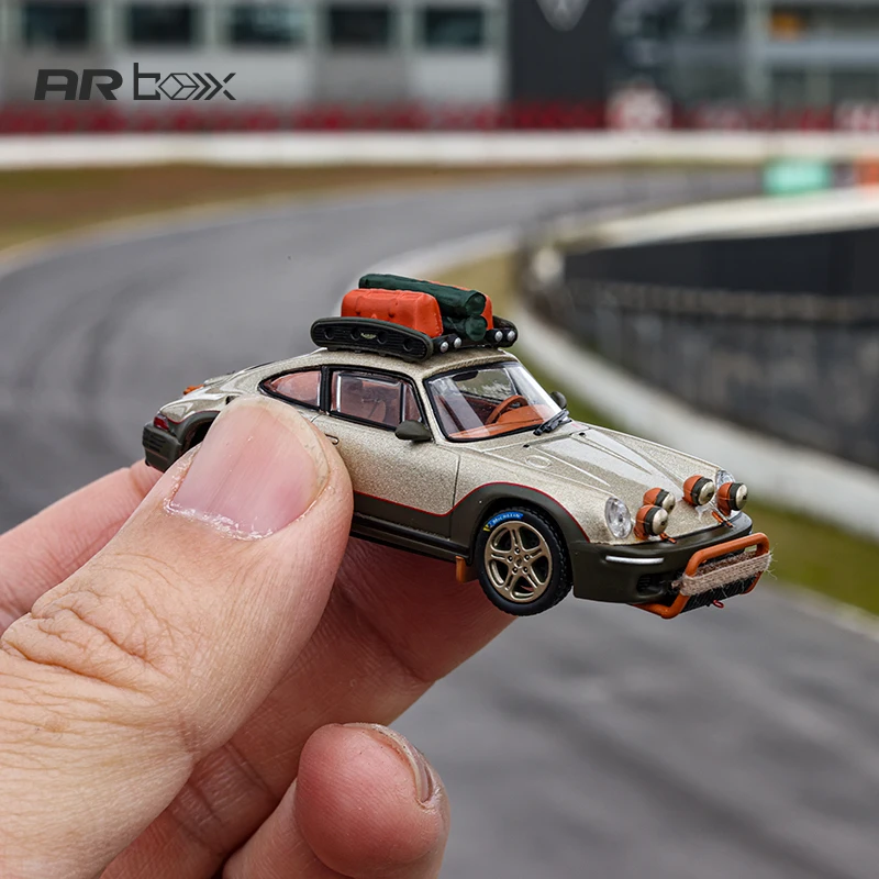 1:64 RUF Rodeo prototype concept car 2020 alloy model, children\'s collection of decorative toys, holiday gifts for friends.