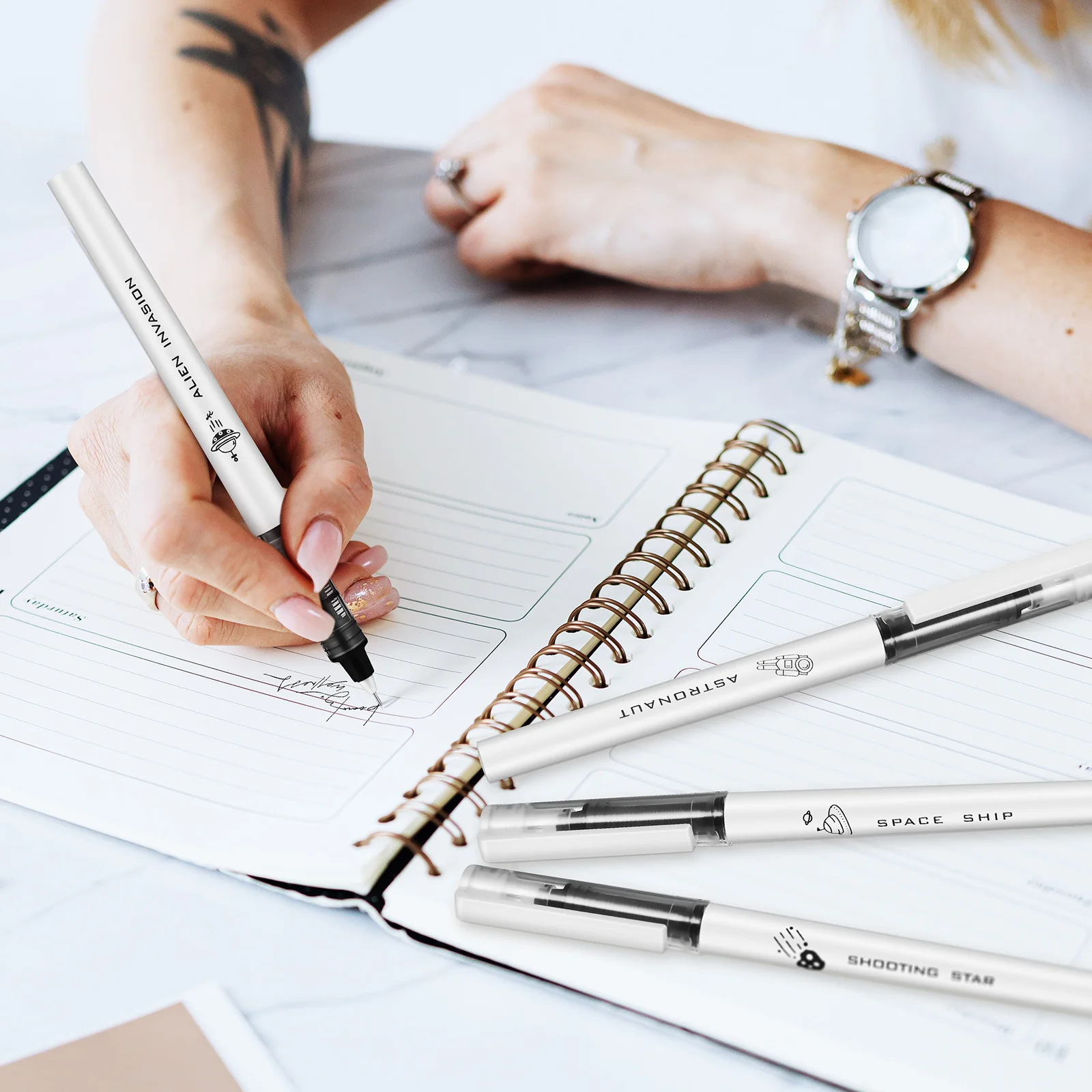 

6 шт., быстросохнущие ручки-роллеры, 0,5 мм, дизайн Вселенной, тонкий наконечник, ручки с жидкими чернилами, офисные письменные принадлежности для ведения журналов