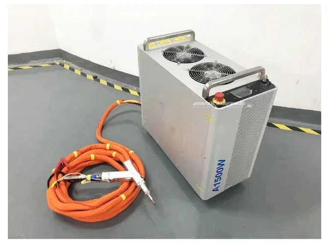 

Efficient Portable Laser Welding Machine With Air Cooling System Metal Stainless Steel Laser Welder