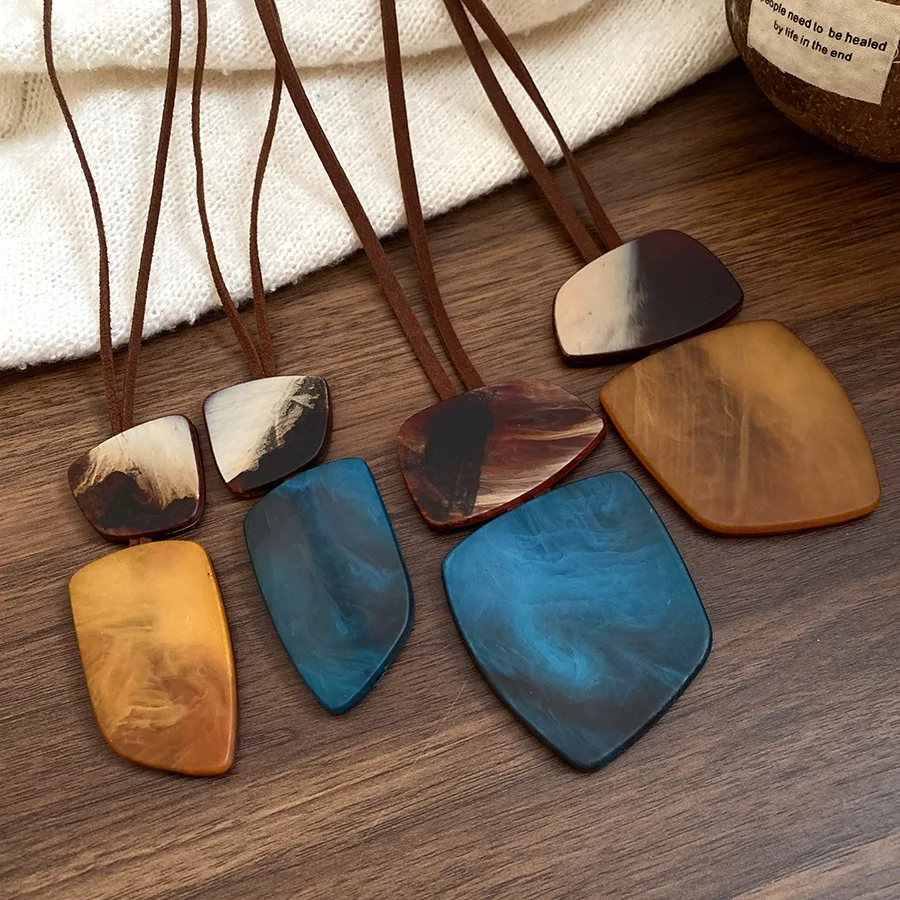 Earthy Tone Layered Square Resin Pendant Leather Cord Necklace Fashion Korean Fashion Luxury Designer Jewelry