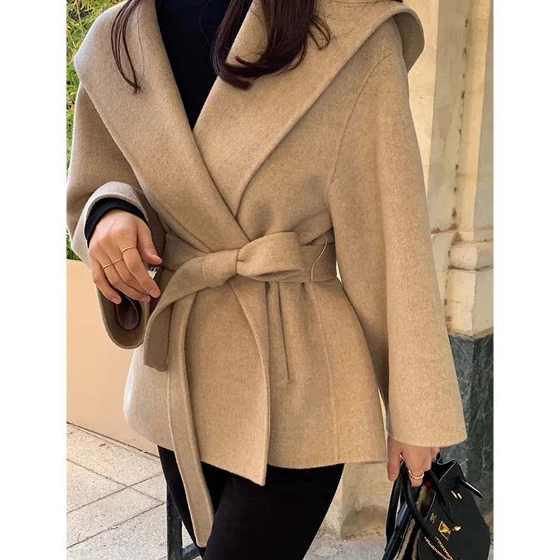 เสื้อโค้ทขนสัตว์สำหรับผู้หญิง สไตล์ลำลอง ใส่ได้หลากหลาย ดีไซน์มีหมวก ทรงตรง ยาว ไซส์เล็ก เหมาะสำหรับใส่ไปทำงาน ผ้าขนสัตว์แท้...