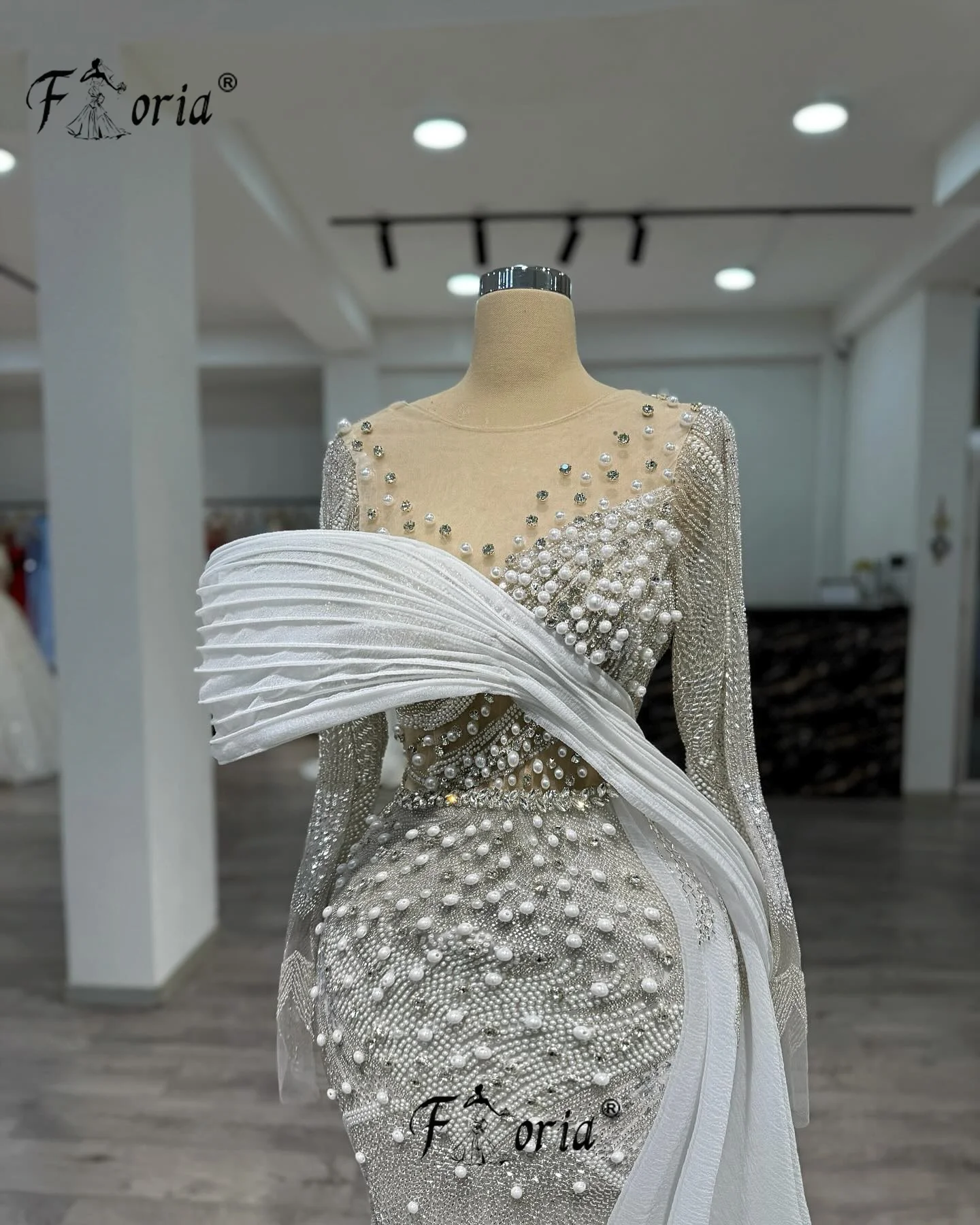 Robe de Soirée Longue en Forme de Sirène, Couleur Ivoire et Argent, Tenue de Mariage Élégante, Personnalisée, avec Perles et Cristaux, Dubaï, Gala Formel