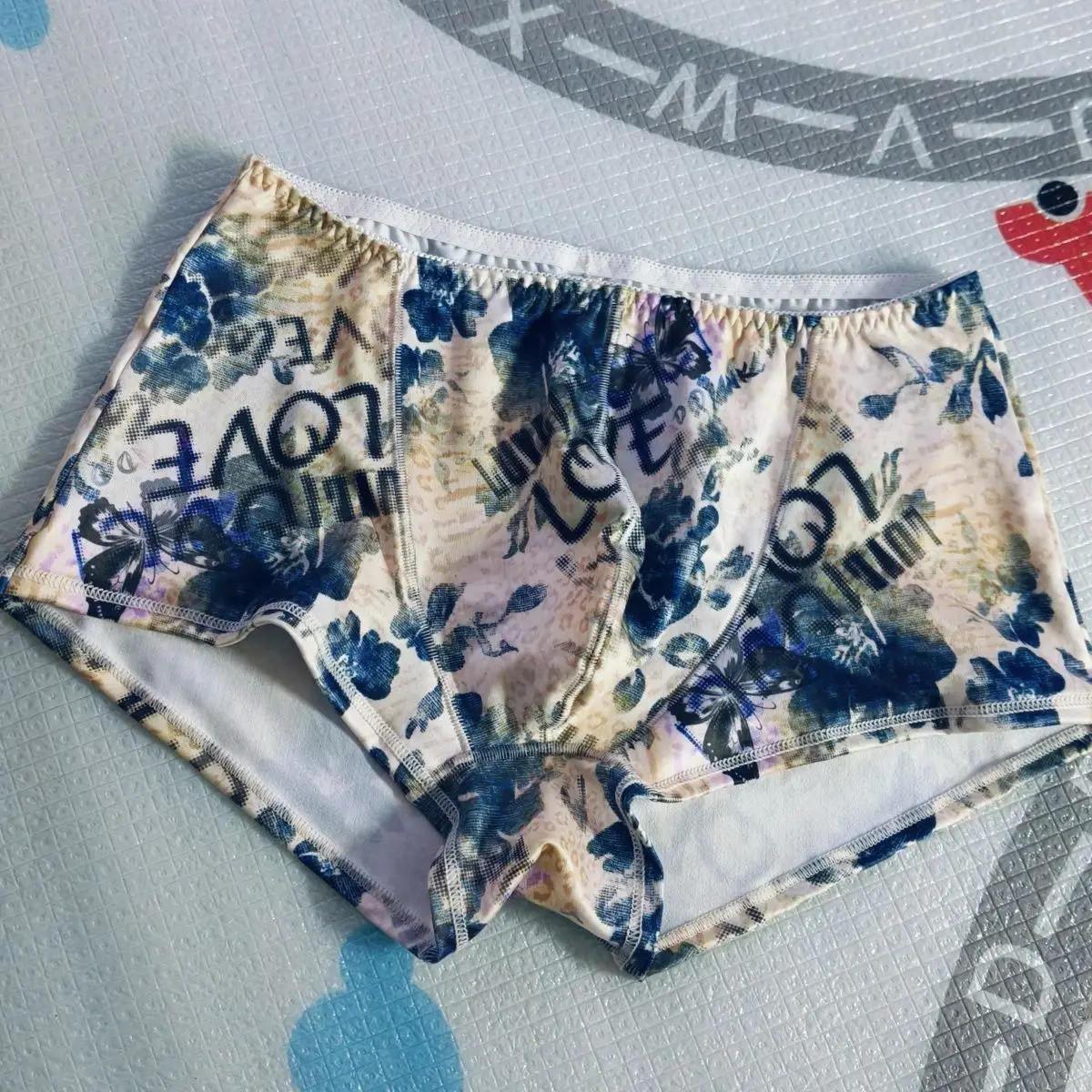 

Man Brief Grahics Elastic Stretch BF Panty