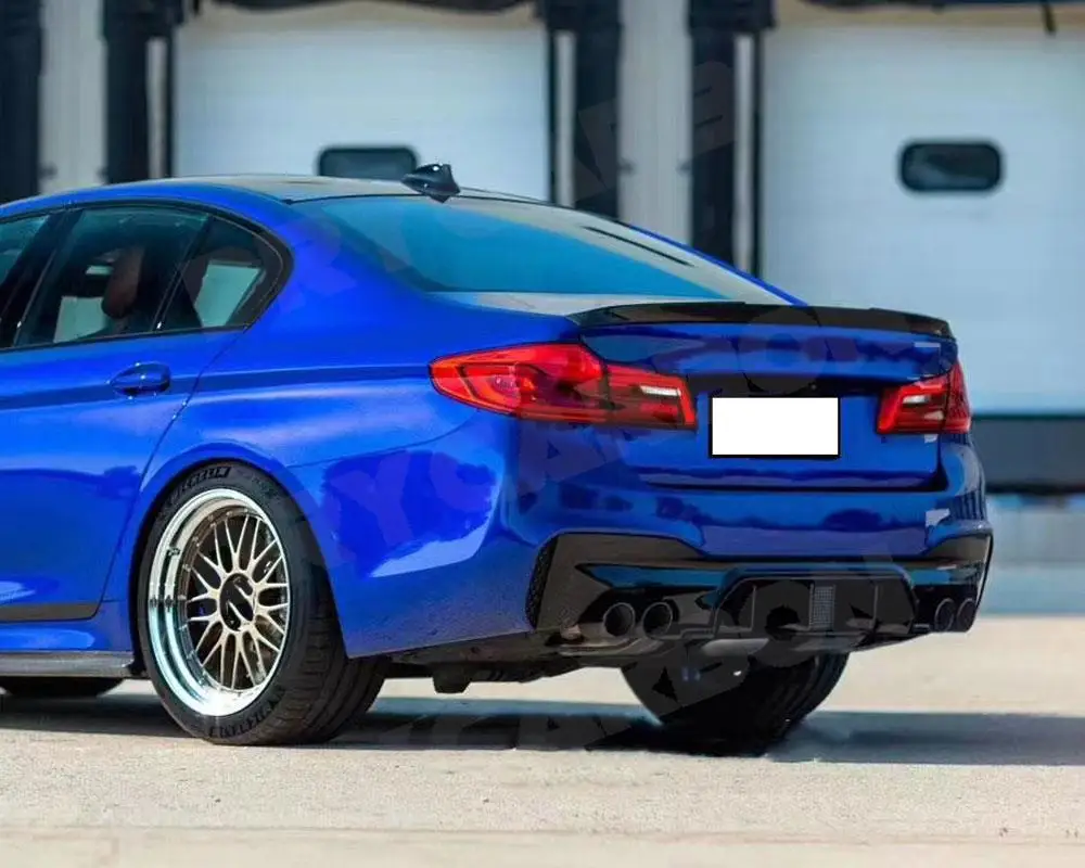 ألياف الكربون الجافة الخلفية الناشر الوفير الشفاه مع مصباح ليد لسيارات BMW 5 سلسلة F90 M5 سيدان 4 باب 2018 2019 2020 اكسسوارات السيارات