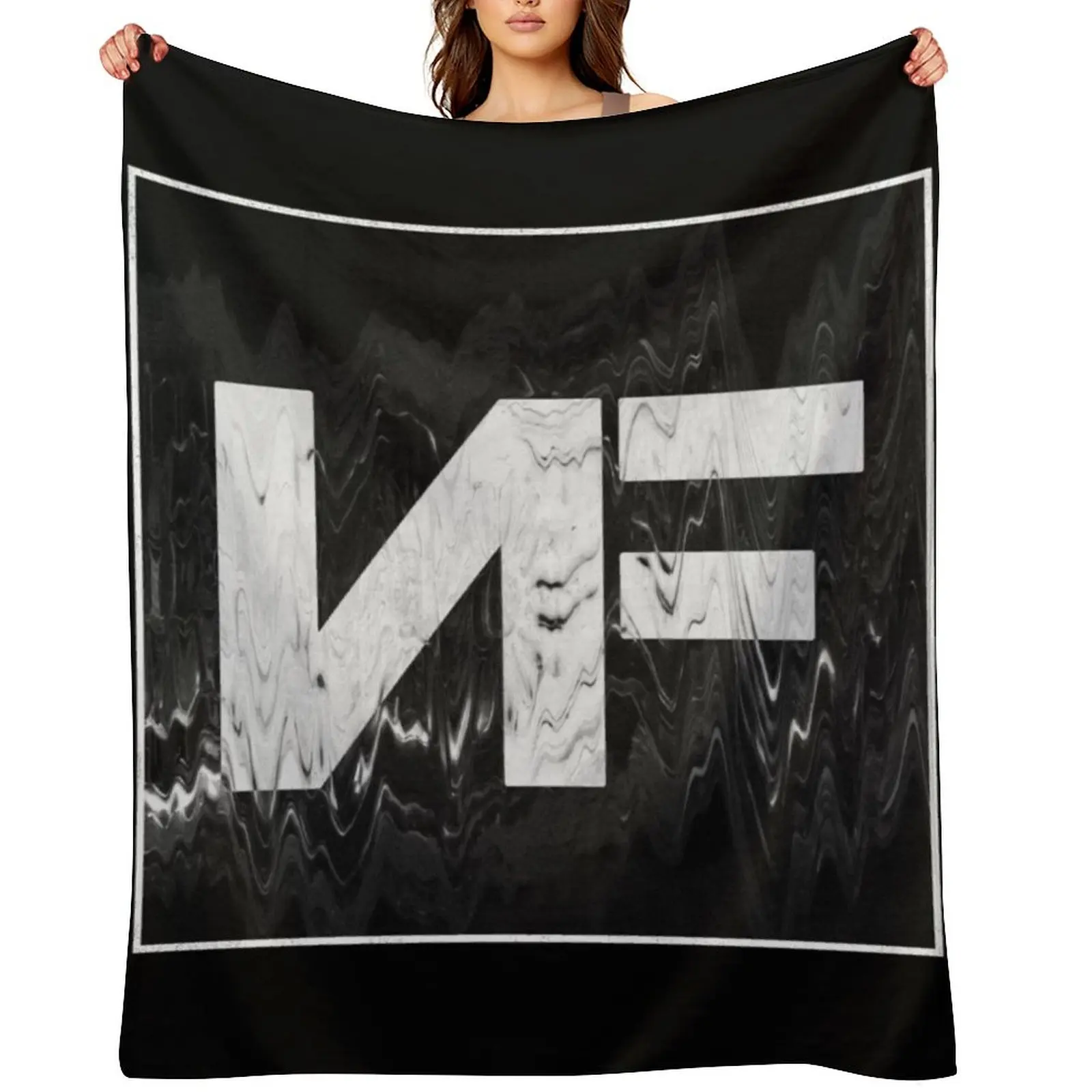 

NF Static Drip Logo Throw Blanket Soft Hair Moving Blankets For Sofas Blankets