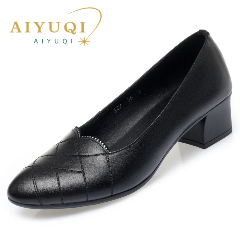 AIYUQI Office Shoes Women 2025 New Genuine Leather Shallow Mouth Women Spring Shoes Mid-heel Middle-aged Mother Shoes Women