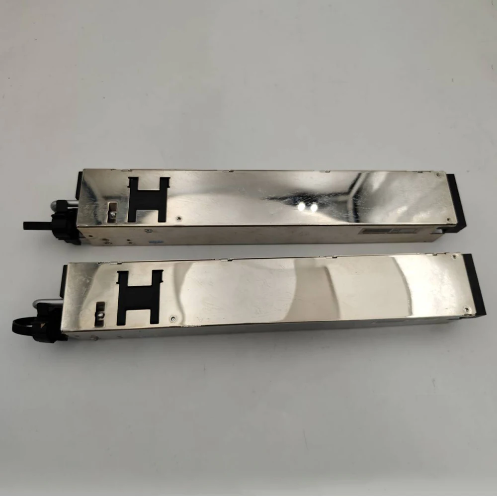 1PCS R2X0-PSU2-650W-SB 650W Voor CISCO UCS C200 Server Voeding CPB09-031A