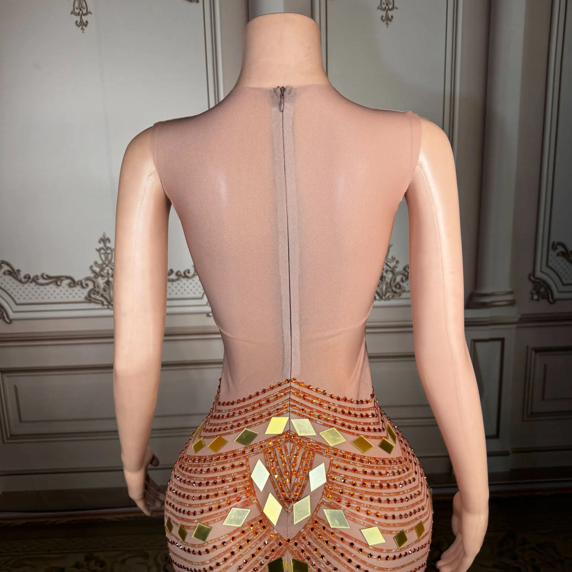 

2026 new gold mirror sequined full-skirt dress for company annual meeting hostess evening gown photo studio exhibition outfit pe