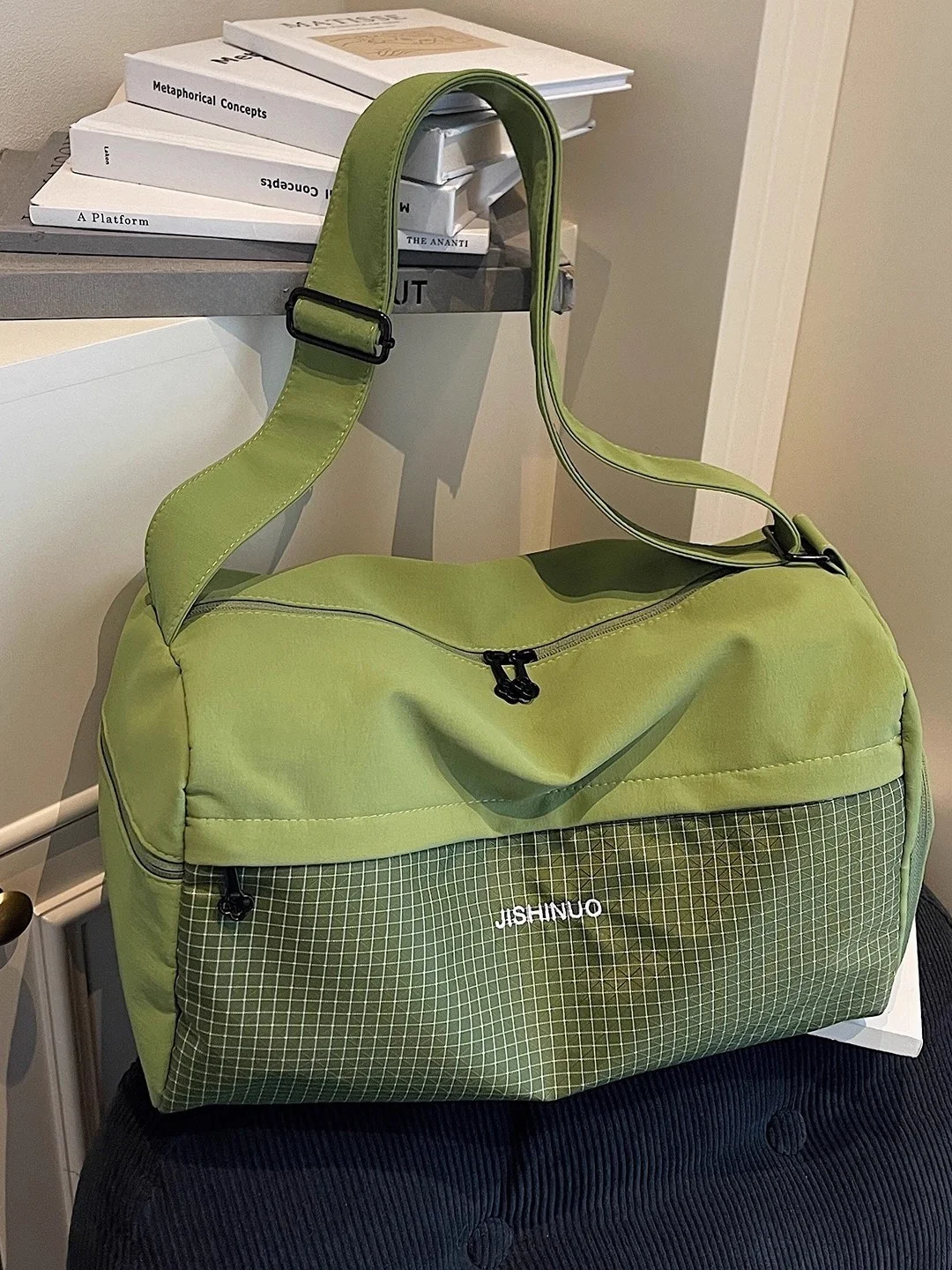 

Большая вместительная спортивная сумка через плечо для путешествий, мужская сумка для коротких поездок, женская сумка-органайзер, отдельная маленькая сумка для влажных и сухих вещей