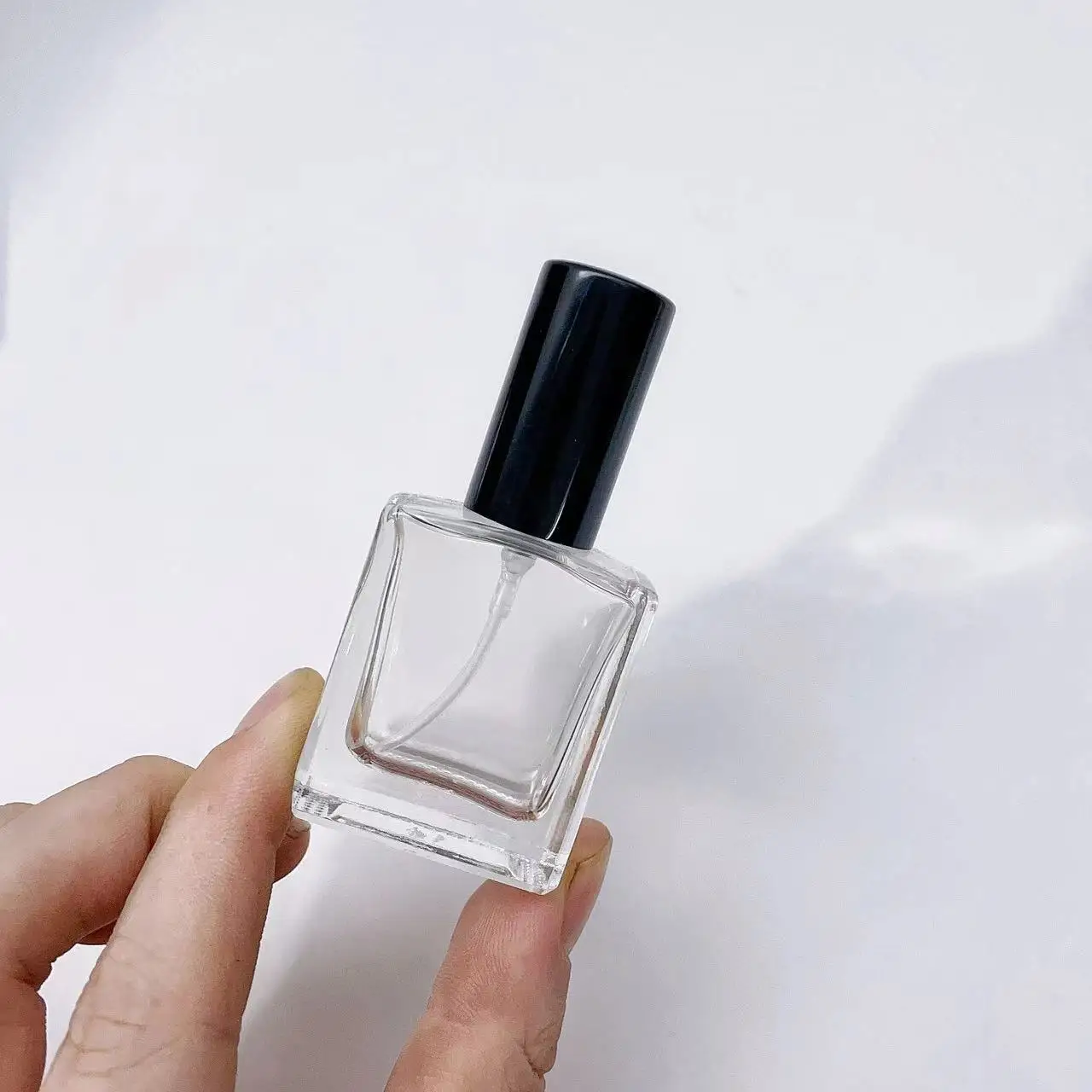 10 مللي رذاذ عطر مربع شفاف مسطح زجاجة رذاذ رذاذ دقيقة محمولة للسفر حاوية زجاجية فارغة قابلة لإعادة الملء