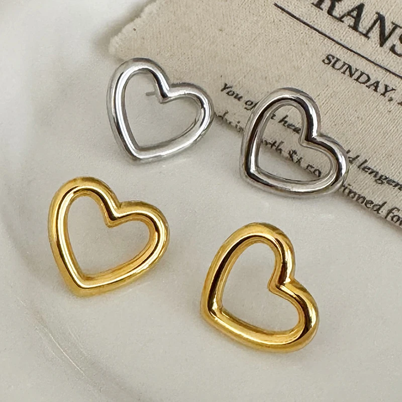 

PONYKISS Tibetan Silver 18K Gold Plated Hollow Heart Stud Earrings for Women Classic Fashion Jewelry Light Luxury Accessories