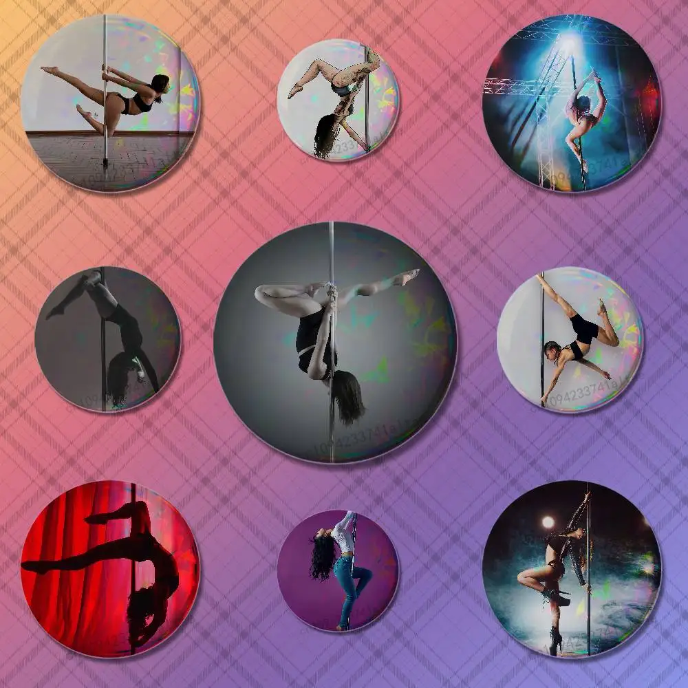 

Dance art Pole Dancer Badges Round Cosplay Pin Bag Decor Fans Collect Friends Gifts Brooch Souvenir