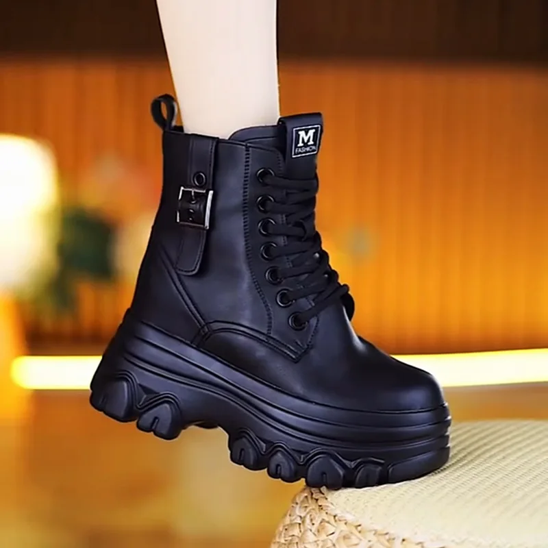 

Short boots women's thick soled autumn/winter 2026 new style with plush boots British style women's boots