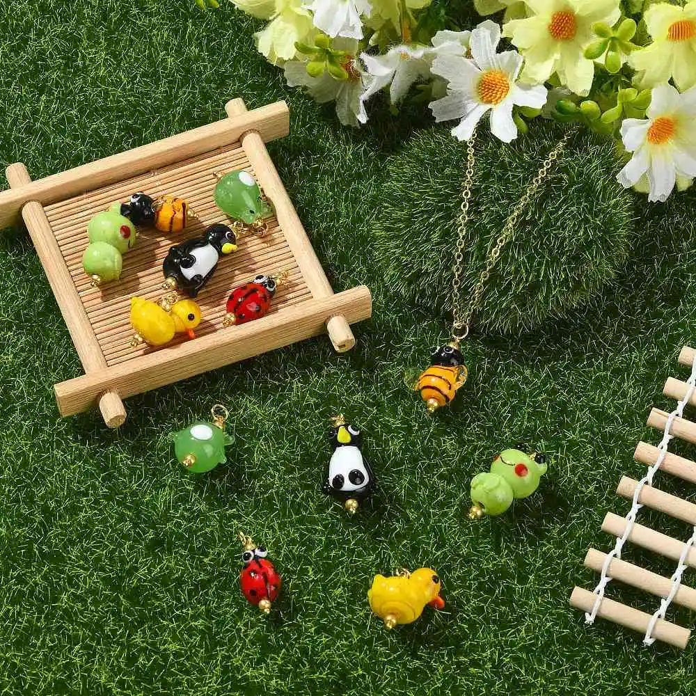12pcs Handmade Lampwork Glass Animal Charms Duck Bee Ladybug Frog Penguin Pendant for DIY Jewelry Making Necklace Bracelet Craft