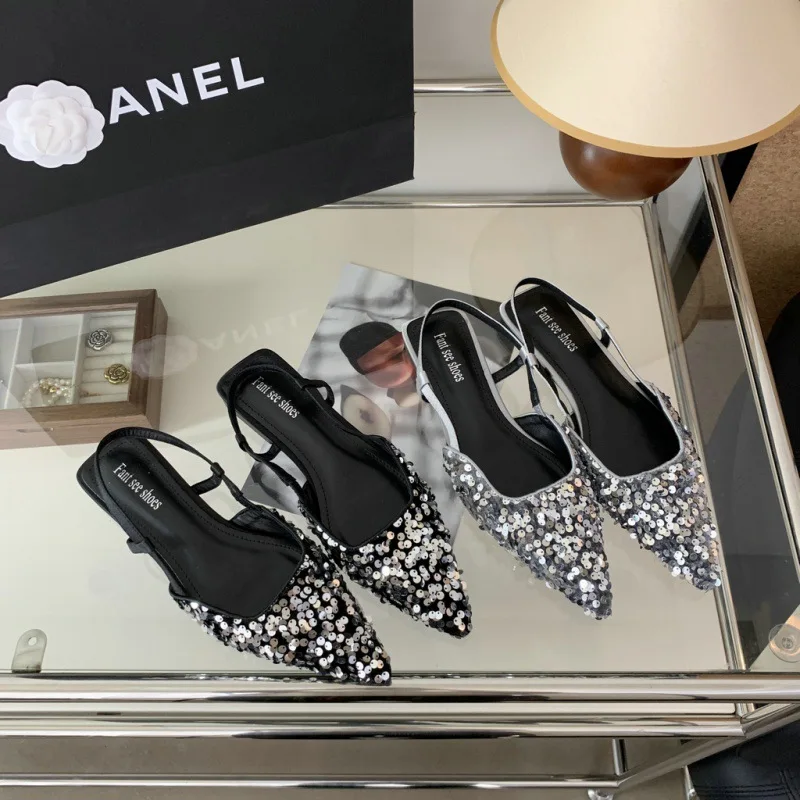 

Туфли женские на низком каблуке, заостренный носок, блестящие, прозрачные, чёрные, в стиле ретро, бежевые, весна-лето 2024