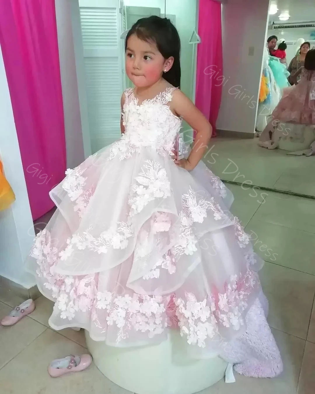 فستان الأميرة الوردي للفتيات جوهرة الرقبة بلا أكمام الدانتيل يزين المتدرج تول زهرة فتاة فستان مخصص حفلة الكرة ثوب