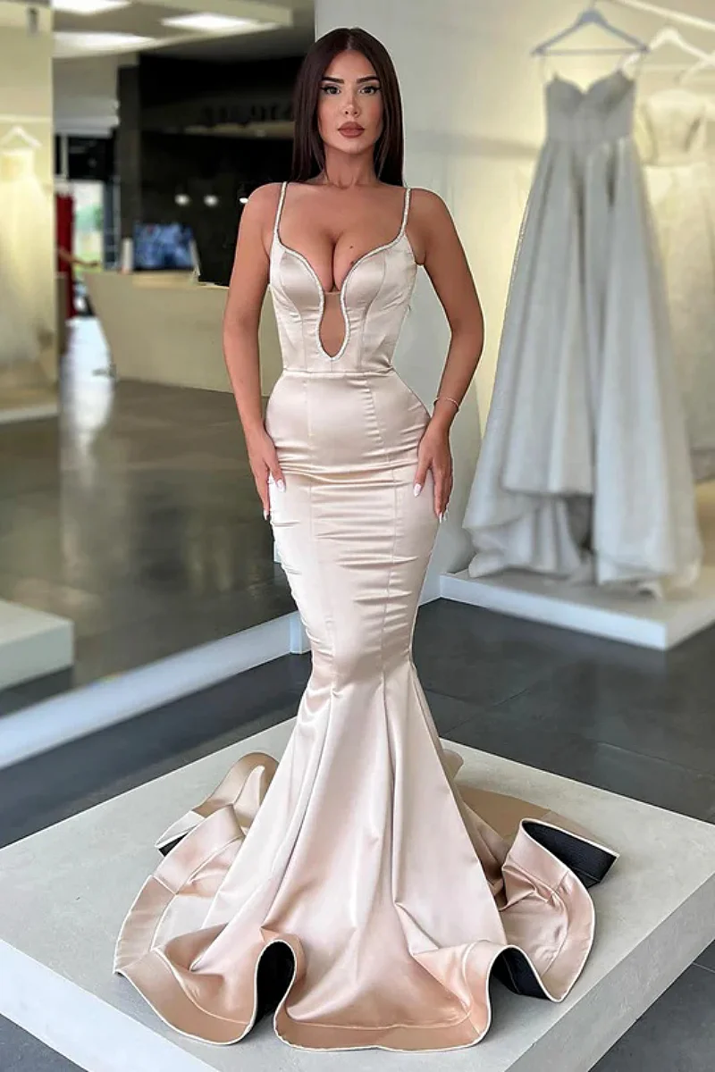 

Sexy Ivory Mermaid Prom Dresses Spaghetti Straps V-neck Floor Length Backless Silky Satin Banquet Cocktail Party Gown