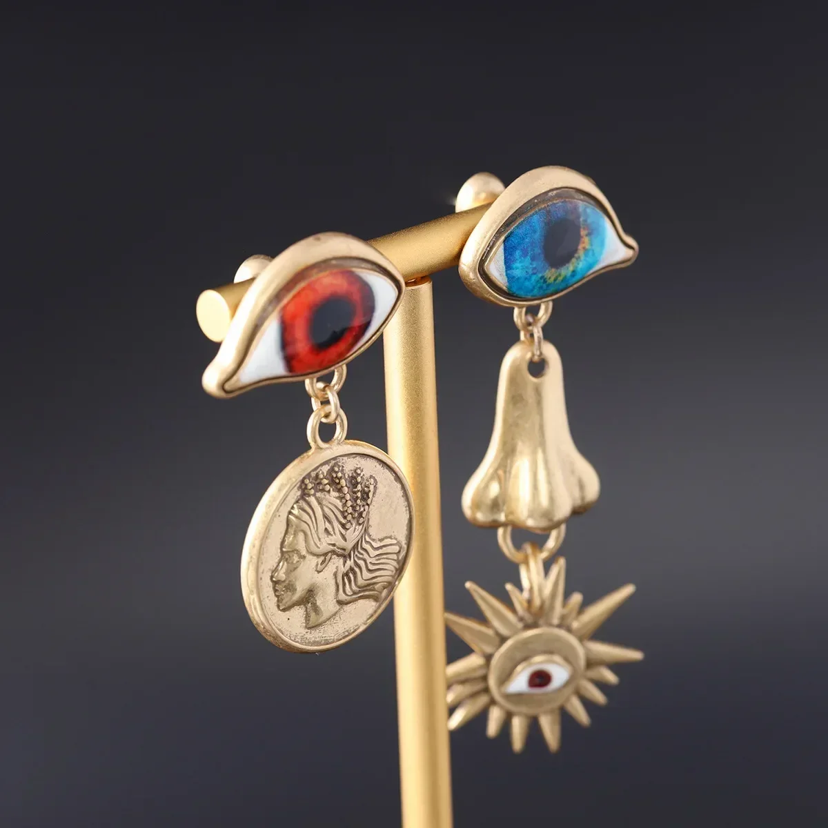 Palace personality fashion with a mysterious high sense of the devil's eye earrings