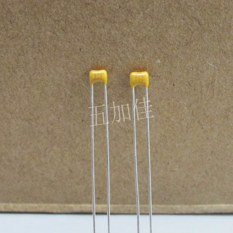 10-100pcs SR152A2R5DAR imported 200V2.5PF 2R5A2D 0.5% C0G multi-layer ceramic monolithic capacitors