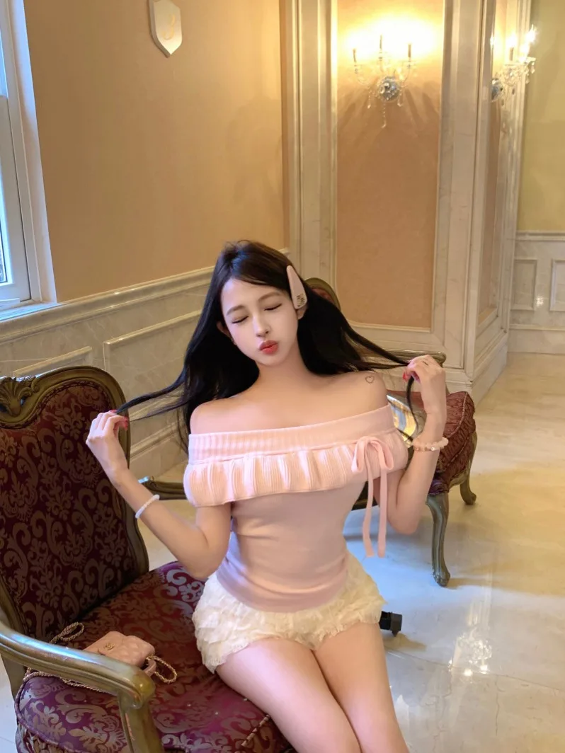 Pink Off-Shoulder Short-Sleeve Knitted Top Women's Slim-Fit Sexy Korean Style Commute Fashion Bell-Leg  Knitted Sweater view 5