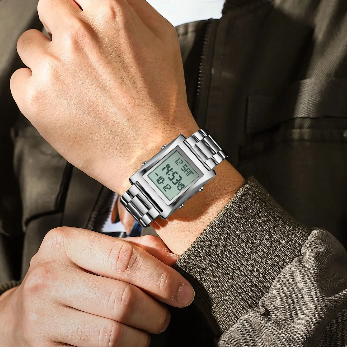 CAREKISO الأعمال الرقمية الرجال ووتش تاريخ الأسبوع للماء LED رجل ووتش الفولاذ المقاوم للصدأ الأزياء الرياضية الساعات الإلكترونية للرجال