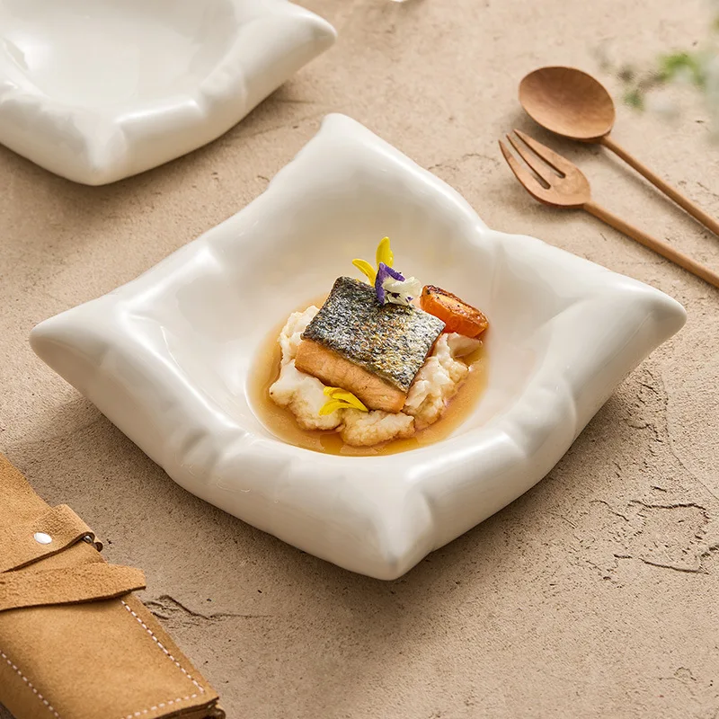 1pc Creative Ceramic Imitation Pillow Dinner Plate Cuisine Square Plate White Black Dessert Plate Artistic Conception Tableware