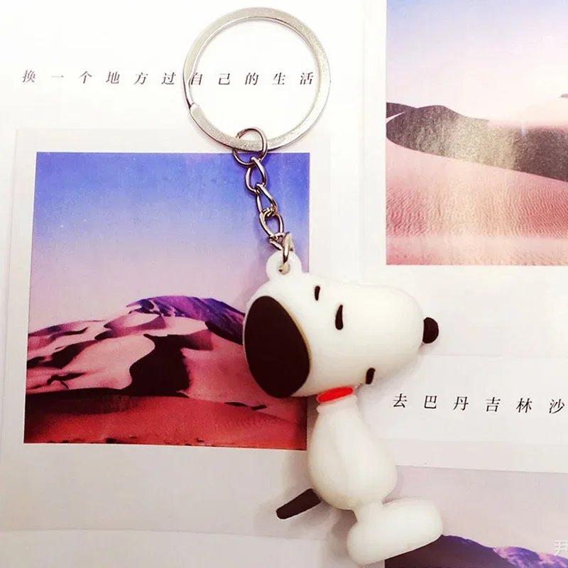 Snoopy portachiavi simpatico cartone animato Anime portachiavi ciondolo per donna uomo auto portachiavi anello gioielli borsa ciondolo accessori