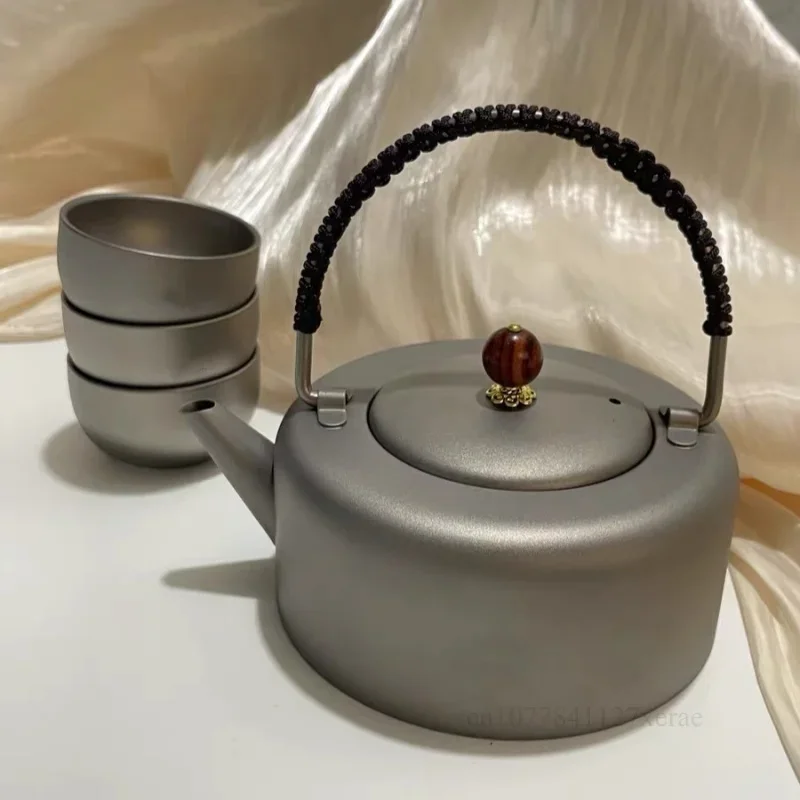

Pure Titanium Tea Pot Outdoor Camping Portable Tea Set Travel Ultra Light Anti Scalding Kettle with Tea Leakage
