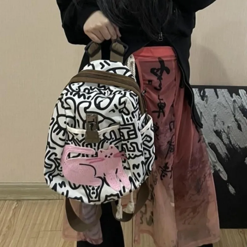 لطيف هريرة قفل مشبك على ظهره المرأة خط طباعة سعة كبيرة حقيبة الظهر النايلون السيدات موضة عادية ركاب Mochilas Mujer